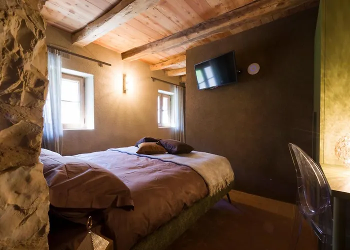 Dimora Grotta Azzurra Gæstehus 3*