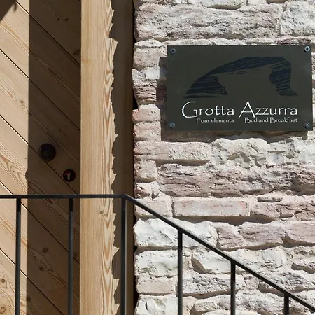 Pensjonat Dimora Grotta Azzurra Tiago